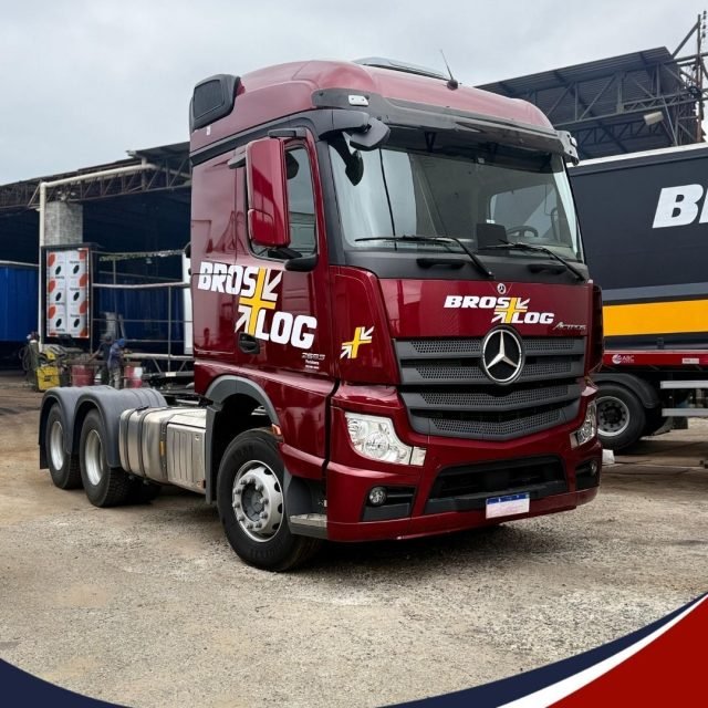 Sexta SUPER COMBO!

Fechamos a semana compartilhando mais uma grande entrega. Se liga no capricho! Padronização e adesivação completa do cavalo mecânico (cabine) e pintura de lona com acabamento PU do sider da cliente e parceira BrosLog. Aquele resultado que nos enche de orgulho!

Curtiu o resultado? Vem realizar seu projeto conosco. Só nos chamar no Direct ou link na Bio.

Seguimos com força total!

#PraTodosVerem - A publicação traz um carrossel de imagens mostrando um caminho sider e um cavalo mecânico (cabine) na cor vinho e a lona preta com o logo da empresa nas cores amarelo, branco e cinza. No rodapé, a moldura da RodovTruck nas cores azul, branco e vermelho carmim e o logo nas mesmas cores no lado direito inferior.

#DescriçãoDaImagem - A imagem tem recurso de texto alternativo.

#RodovTruck #Sider #LonaDeSider #DNARodovTruck #PinturaDeLona #PersonalizaçãoDeFrota