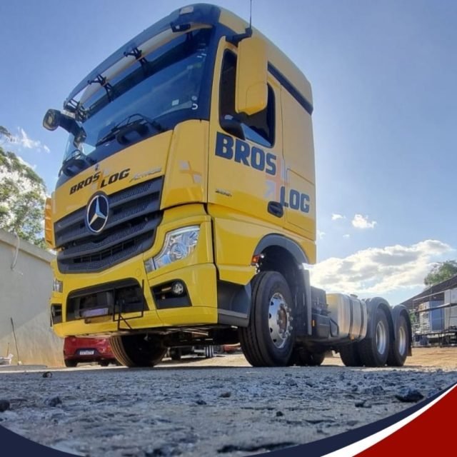 Para tudo!

Se liga no resultado da adesivação realizada na no cavalo mecânico da BrosLog. Destaque pra marca e valorização do implemento.

Gostou? Vem adesivar conosco! Só chamar no Direct ou link da Bio.

#RodovTruck #CavaloMecânico #AdesivaçãoDaCabine