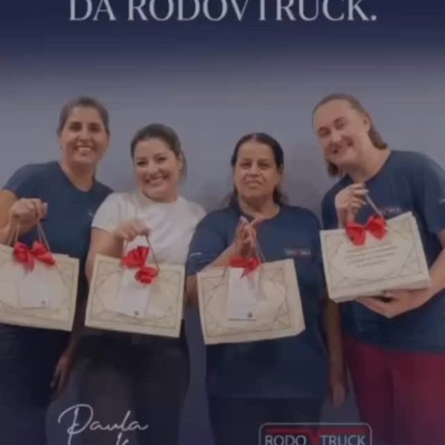 Hoje celebramos o Dia das Mulheres com uma surpresa especial: mimos exclusivos preparados pela @paulakaorii_ para nutrir o corpo e a alma. 

É apenas o começo de um ciclo de cuidado e reconhecimento para quem faz a diferença todos os dias.

Ficou curioso para ver como foi o dia de autocuidado delas? 

Fiquem ligados: em breve postaremos a PARTE 2 com o dia do relaxamento completo!

#DiaDasMulheres #Rodovtruck #PaulaKaori #Autocuidado #MulheresQueMovem