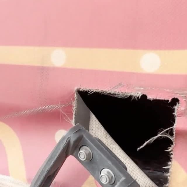 Orgulho em ver nosso trabalho ganhando as estradas com parceiros de peso!

Mais um implemento renovado com o padrão de excelência @rodovtruck. Unimos a resistência da @procompdistribuidora com a identidade visual marcante da @papelchamex. O resultado não poderia ser outro: um bruto renovado e pronto para o trecho!

Ficou interessado em dar esse upgrade na sua frota?

Fale com nosso time pelo WhatsApp: 11 91174-7897.

#transportadora #logistica #caminhão #rodovtruck #chamex

Quer renovar o seu também? Chama agora no Direct!

RodoVTruck Logística Lonas Chamex ImplementosRodoviários