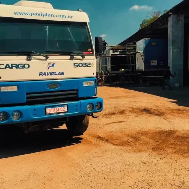 Quem entende de trecho sabe: robustez não é opcional, é necessidade.

O selo de confiança RodoVtruck garante uma reforma técnica projetada para quem não pode perder tempo com manutenção e exige performance máxima em cada carregamento. 

É a engenharia de ponta recuperando a força e impulsionando a produtividade da @paviplan.

Não apenas reformamos caçambas, entregamos a potência que o seu negócio precisa para não parar.

Clique no link da bio e traga sua frota para o próximo nível.

#RodoVtruck #Reforma #Implementos #Paviplan #AltaPerformance