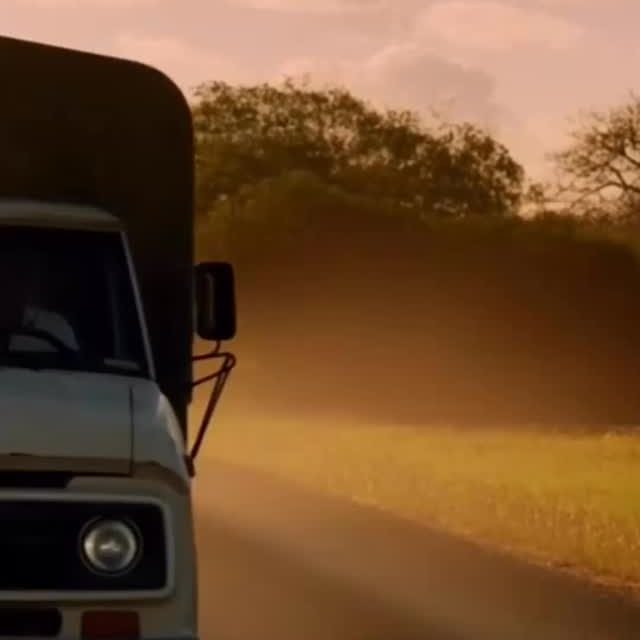 O brilho da Clemex Transportes passando na sua tela! 

No episódio de hoje do Voz do Trecho, recebemos o José Claudio, da @clemextransportes. 

Ele trouxe o sider para dar aquele trato na identidade visual e o resultado ficou padrão Rodovtruck: pintura impecável e logo brilhando!

Além do serviço de primeira, ainda sobrou tempo para aquela resenha boa que só quem vive a estrada conhece. 

Como ele mesmo disse: “O serviço ficou excelente!”.

Valeu pela confiança de sempre, time @clemextransportes! 

Quer ver sua frota brilhando assim também? 

Chama a gente no WhatsApp: (11) 91174-7897.

#RodoVTruck #VozDoTrecho #Clemex #Caminhoneiro #Logistica