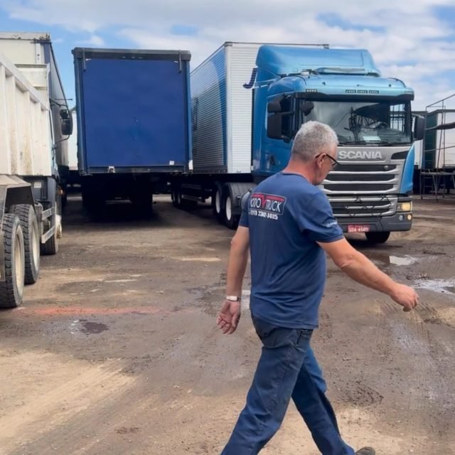 Hoje celebramos os 64 anos do Sr. Vitor Tizeu! No dia a dia da RodoVtruck, ele nos ensina que liderança de verdade se faz com a mão na massa, atenção a cada detalhe e um compromisso inabalável com a qualidade.

Desejamos ao Sr. Vitor, um novo ciclo repleto de saúde, grandes conquistas e muita prosperidade. Parabéns! 

Uma homenagem de toda a equipe RodoVtruck.

#Aniversário #Empreendedorismo #HistóriaDeVida #Liderança #RodoVtruck