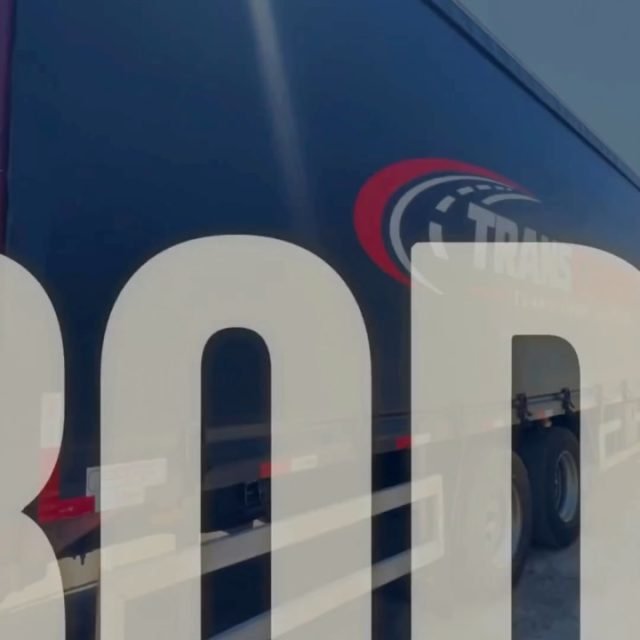 Proteção, resistência e acabamento impecável para a sua frota!

Mais um projeto finalizado com o Padrão Rodovtruck! 

Desenvolvemos e instalamos a cobertura sider perfeita para o seu bruto, garantindo máxima segurança no transporte, praticidade no dia a dia e um visual imponente na estrada.

Quer valorizar o seu veículo e transportar a sua carga com a segurança que o seu negócio merece?

Solicite o seu orçamento agora mesmo pelo WhatsApp: (11) 91774-7897.

Acesse também o nosso site: www.rodovtruck.com.br.

#Carroceria #ImplementosRodoviários #Logística #RodoVTruck #TransporteDeCargas